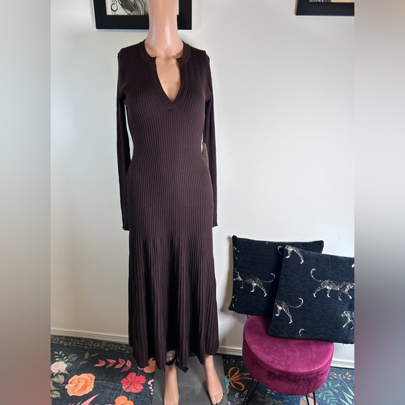 Bardot Hattie Knit Midi Dress in Chocolate brown long sleeve sweater v neck - Picture 3 of 6